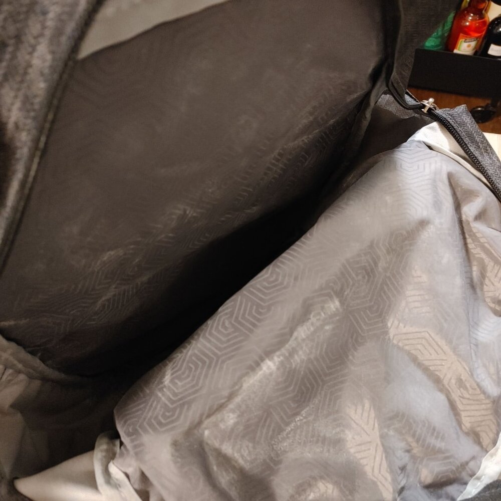 High Sierra Back-Pack - Picture 9 of 12
